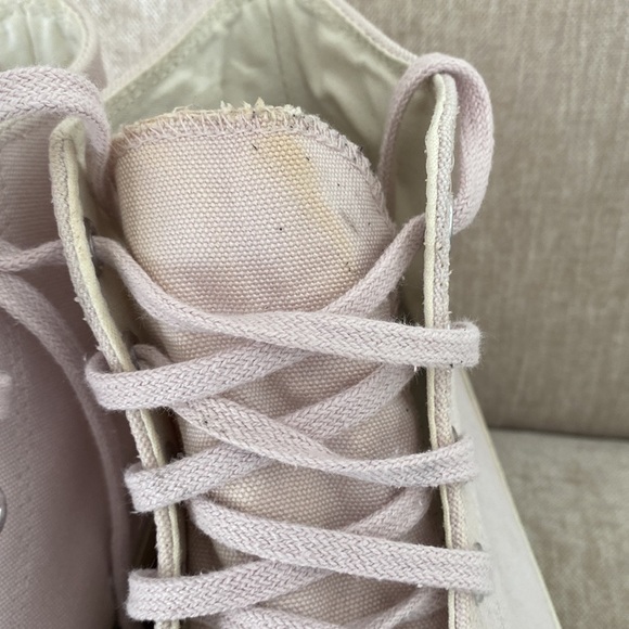 Converse Chuck Taylor All Star 70 Pink Canvas High
Tops Unisex - Picture 10 of 15